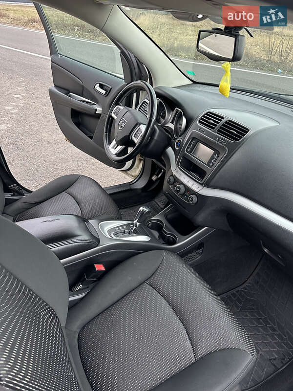 Внедорожник / Кроссовер Dodge Journey 2011 в Козельце