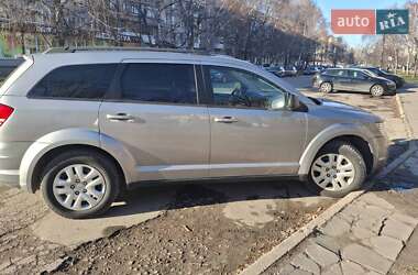 Позашляховик / Кросовер Dodge Journey 2015 в 