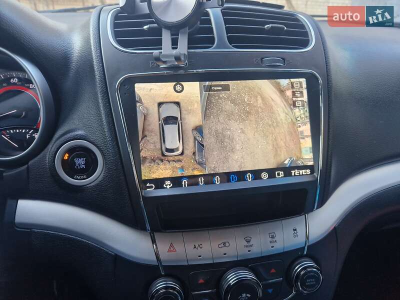 Позашляховик / Кросовер Dodge Journey 2015 в Чернівцях