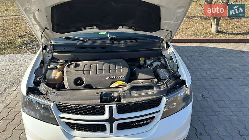 Внедорожник / Кроссовер Dodge Journey 2014 в Хмельницком