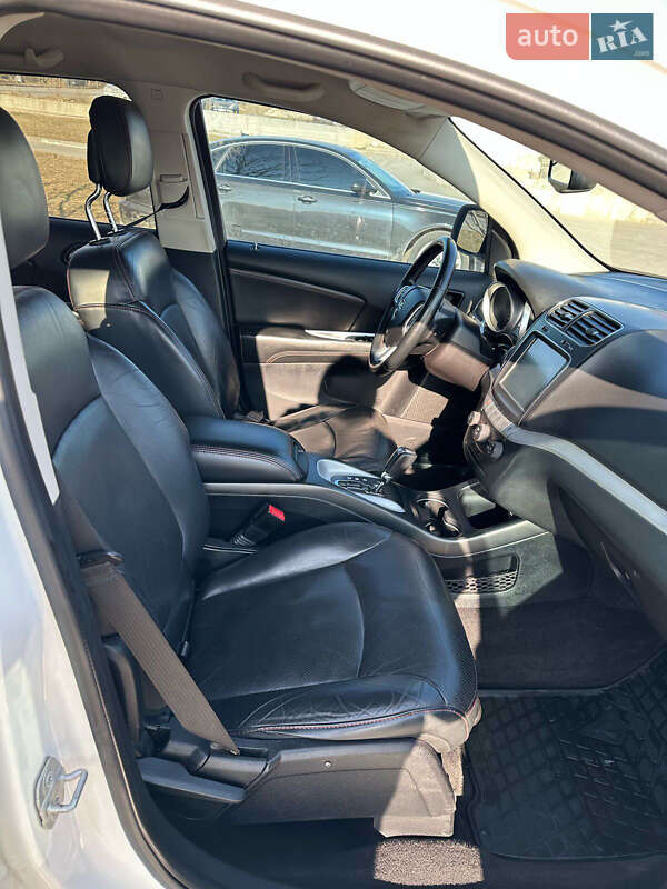 Внедорожник / Кроссовер Dodge Journey 2014 в Хмельницком