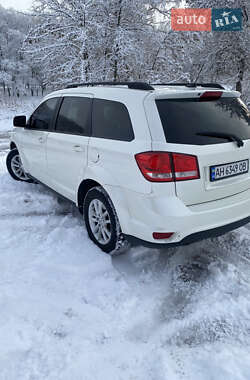 Внедорожник / Кроссовер Dodge Journey 2013 в 