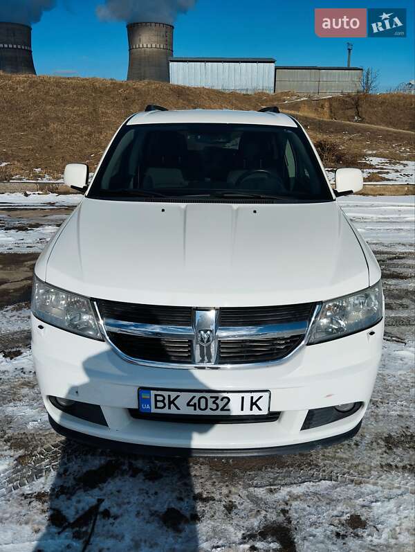 Позашляховик / Кросовер Dodge Journey 2016 в 
