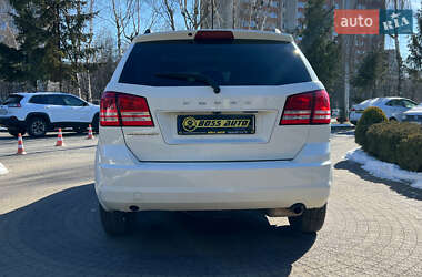 Позашляховик / Кросовер Dodge Journey 2020 в 