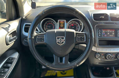 Позашляховик / Кросовер Dodge Journey 2020 в 