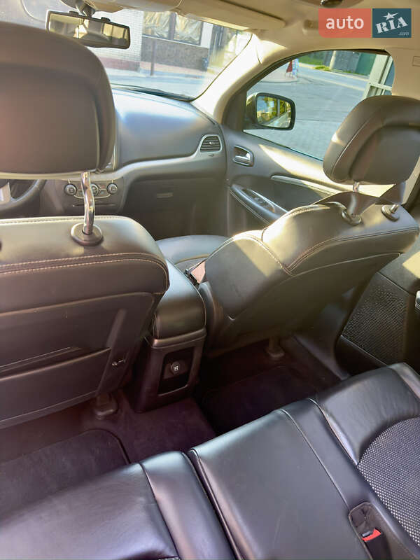 Внедорожник / Кроссовер Dodge Journey 2017 в Могилев-Подольске фото 10 Внедорожник / Кроссовер Dodge Journey 2017 в Могилев-Подольске