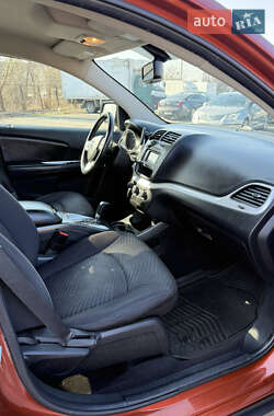 Внедорожник / Кроссовер Dodge Journey 2014 в 