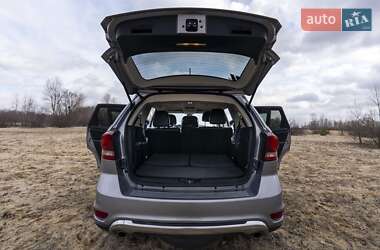 Внедорожник / Кроссовер Dodge Journey 2018 в 