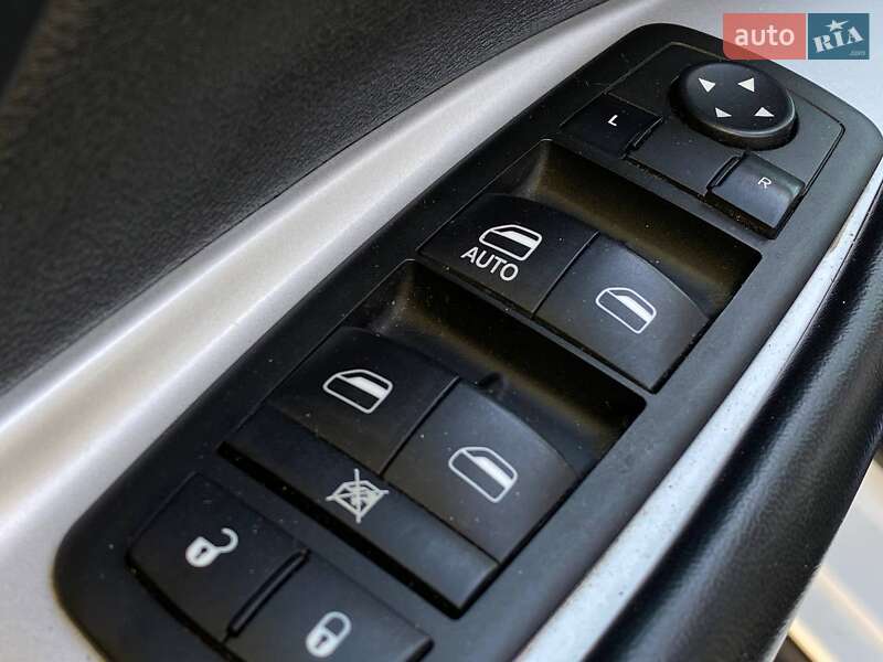 Внедорожник / Кроссовер Dodge Journey 2011 в Львове