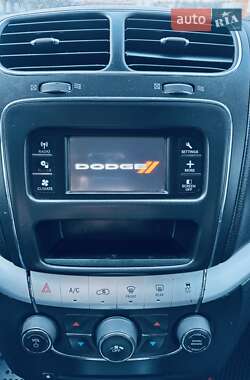 Внедорожник / Кроссовер Dodge Journey 2017 в 