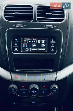 Внедорожник / Кроссовер Dodge Journey 2017 в 