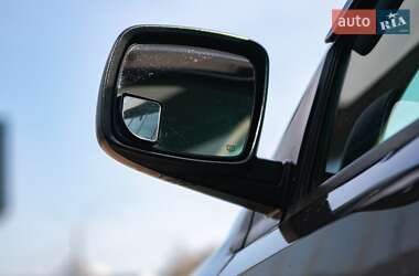Позашляховик / Кросовер Dodge Journey 2013 в 