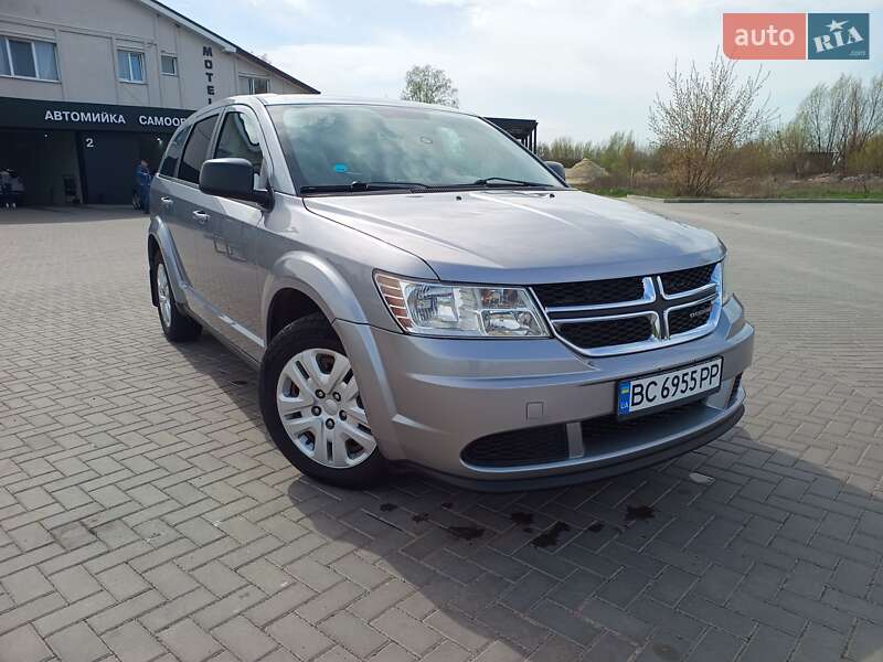 Позашляховик / Кросовер Dodge Journey 2015 в 