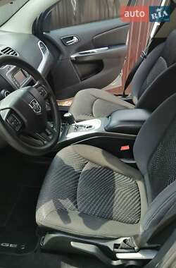 Позашляховик / Кросовер Dodge Journey 2015 в 