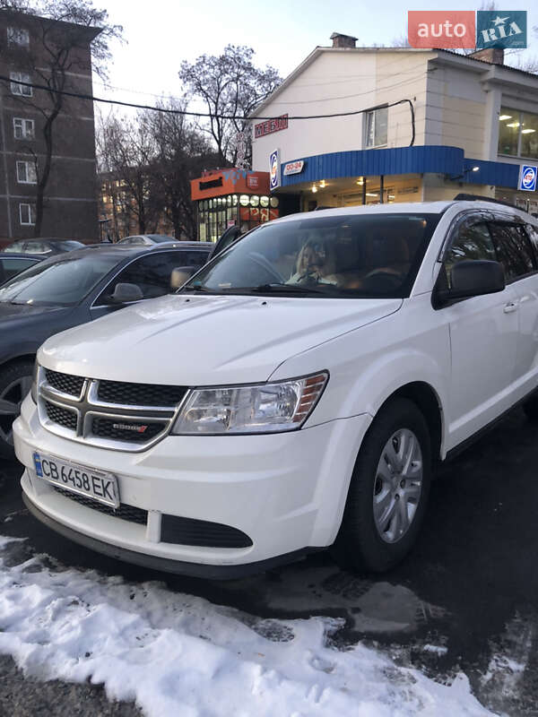 Позашляховик / Кросовер Dodge Journey 2014 в 