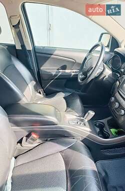 Внедорожник / Кроссовер Dodge Journey 2017 в 