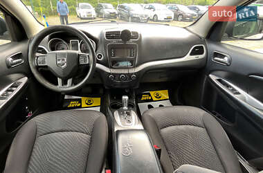 Позашляховик / Кросовер Dodge Journey 2016 в 