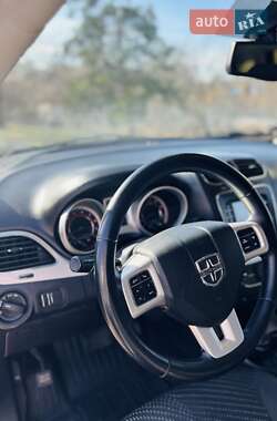 Внедорожник / Кроссовер Dodge Journey 2016 в 
