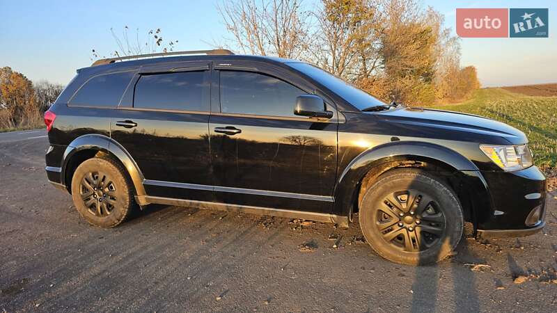 Позашляховик / Кросовер Dodge Journey 2015 в Жашківу
