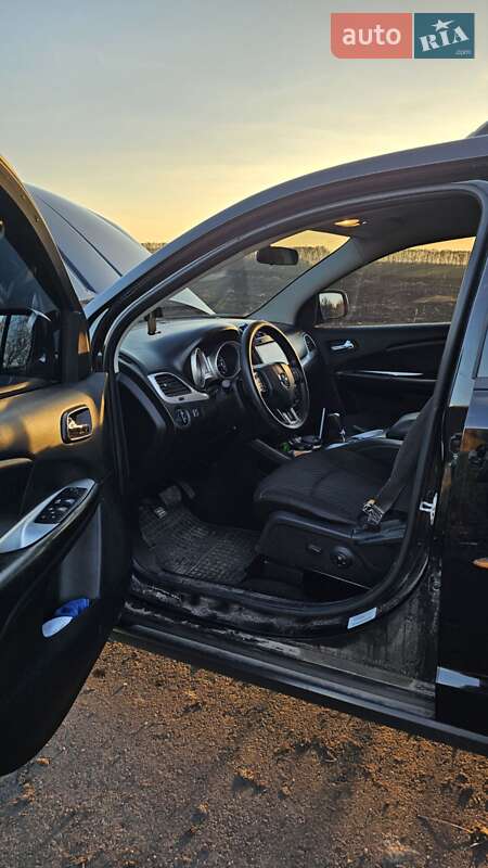 Позашляховик / Кросовер Dodge Journey 2015 в Жашківу