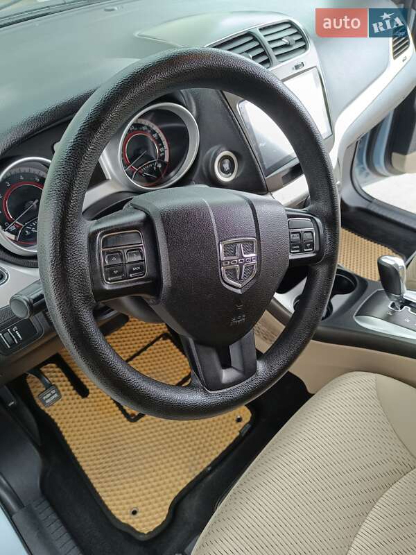 Внедорожник / Кроссовер Dodge Journey 2013 в Ровно