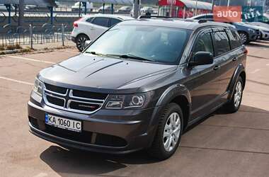 Позашляховик / Кросовер Dodge Journey 2013 в 