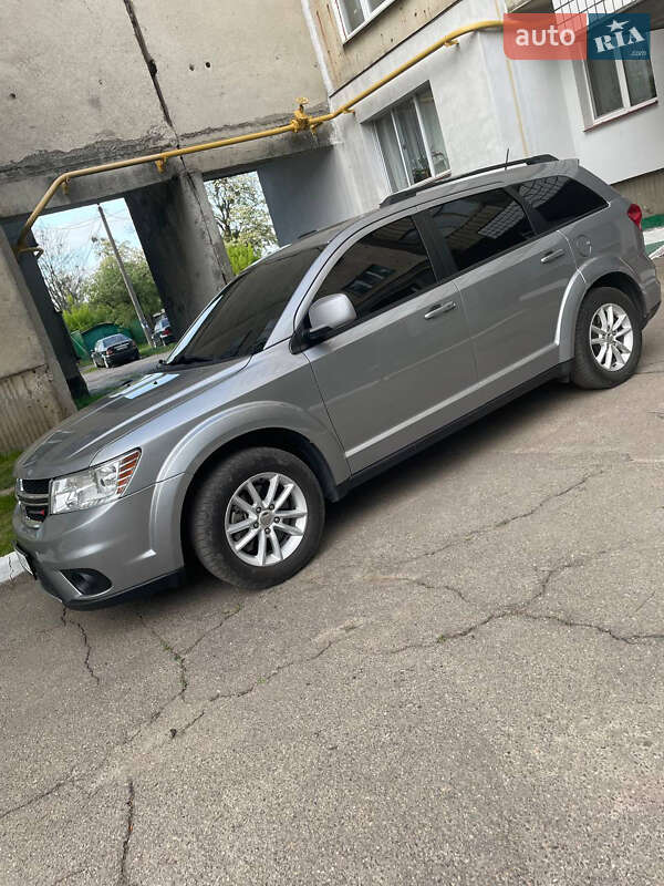 Позашляховик / Кросовер Dodge Journey 2017 в Смілі фото 2 Позашляховик / Кросовер Dodge Journey 2017 в Смілі