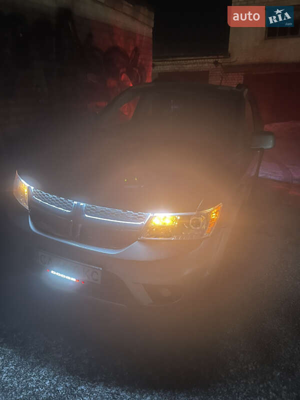 Позашляховик / Кросовер Dodge Journey 2017 в Смілі фото 7 Позашляховик / Кросовер Dodge Journey 2017 в Смілі