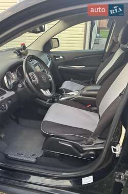 Внедорожник / Кроссовер Dodge Journey 2015 в 