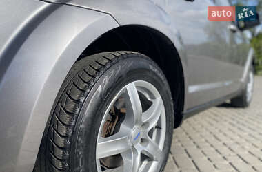 Позашляховик / Кросовер Dodge Journey 2012 в 