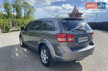Позашляховик / Кросовер Dodge Journey 2012 в 