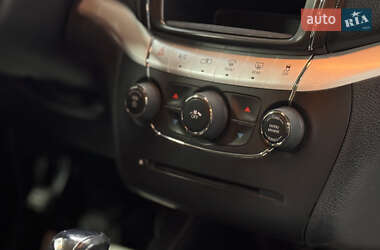 Внедорожник / Кроссовер Dodge Journey 2016 в 