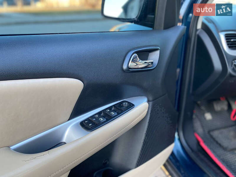 Внедорожник / Кроссовер Dodge Journey 2013 в Ровно фото 23 Внедорожник / Кроссовер Dodge Journey 2013 в Ровно