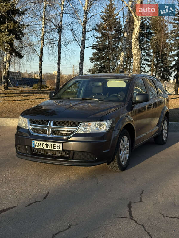 Внедорожник / Кроссовер Dodge Journey 2014 в 