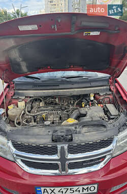 Позашляховик / Кросовер Dodge Journey 2012 в 