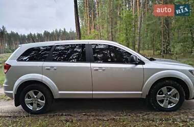 Позашляховик / Кросовер Dodge Journey 2012 в 