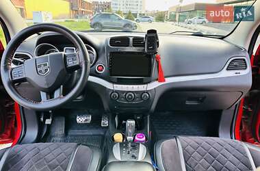 Внедорожник / Кроссовер Dodge Journey 2012 в 
