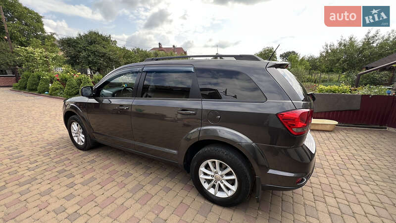 Позашляховик / Кросовер Dodge Journey 2016 в Івано-Франківську
