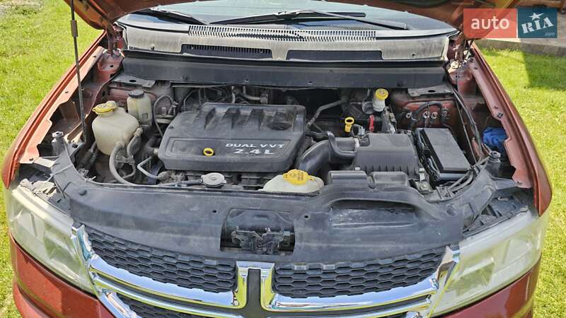 Внедорожник / Кроссовер Dodge Journey 2012 в Радивилове