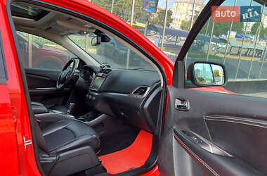 Позашляховик / Кросовер Dodge Journey 2018 в 
