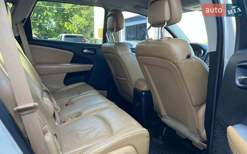 Внедорожник / Кроссовер Dodge Journey 2013 в Ивано-Франковске