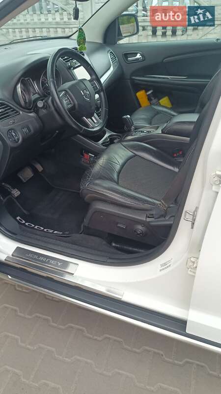 Внедорожник / Кроссовер Dodge Journey 2014 в Кривом Роге