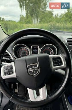 Внедорожник / Кроссовер Dodge Journey 2011 в 