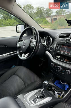 Внедорожник / Кроссовер Dodge Journey 2011 в 