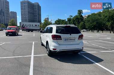 Внедорожник / Кроссовер Dodge Journey 2015 в 