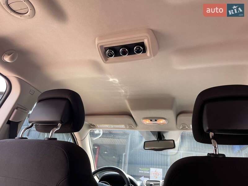 Позашляховик / Кросовер Dodge Journey 2016 в Харкові фото 10 Позашляховик / Кросовер Dodge Journey 2016 в Харкові