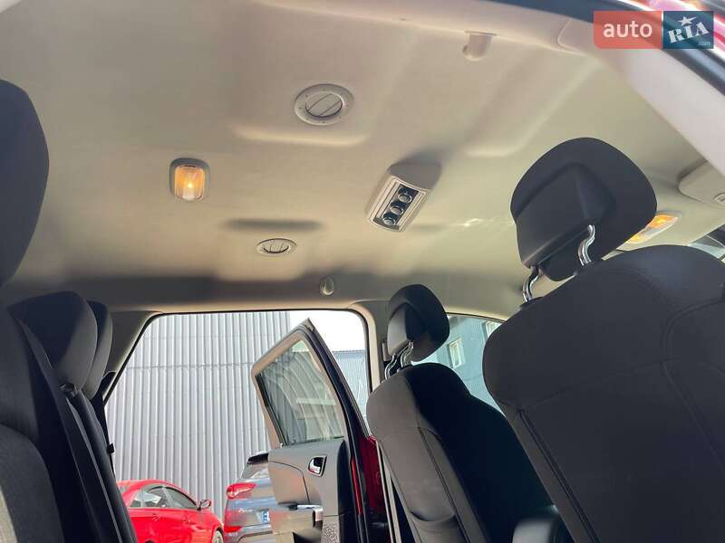 Позашляховик / Кросовер Dodge Journey 2016 в Харкові фото 12 Позашляховик / Кросовер Dodge Journey 2016 в Харкові