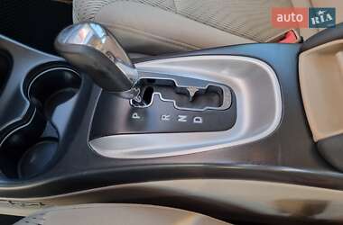 Внедорожник / Кроссовер Dodge Journey 2014 в 
