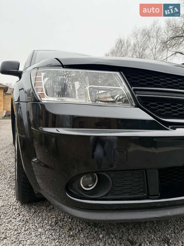 Внедорожник / Кроссовер Dodge Journey 2016 в Звягеле