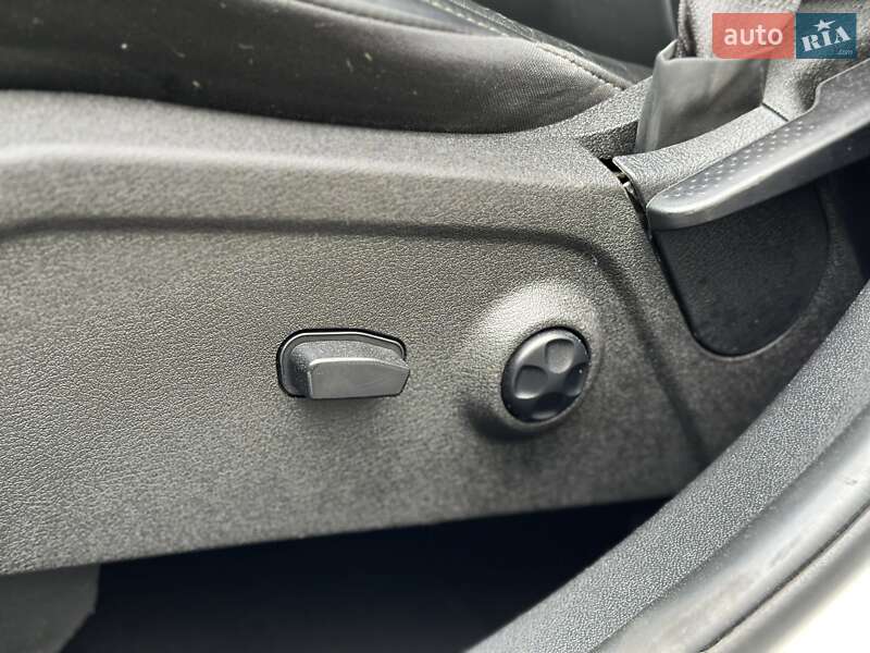 Внедорожник / Кроссовер Dodge Journey 2019 в Киеве